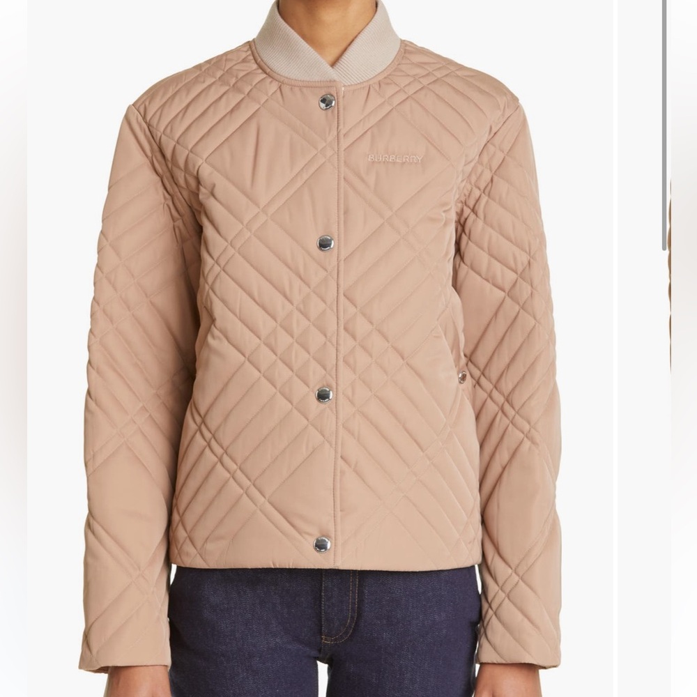 Burberry Thirlby Quilted Bomber Jacket in Cappucino